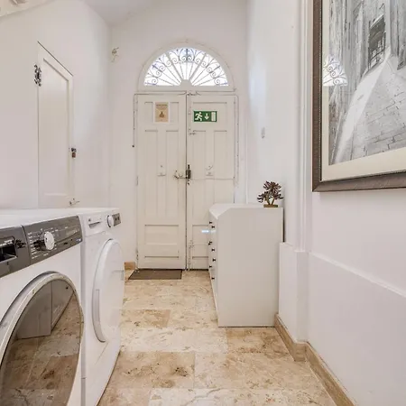 Smart 1a - 'sacre Cuor' - By Solea Sliema